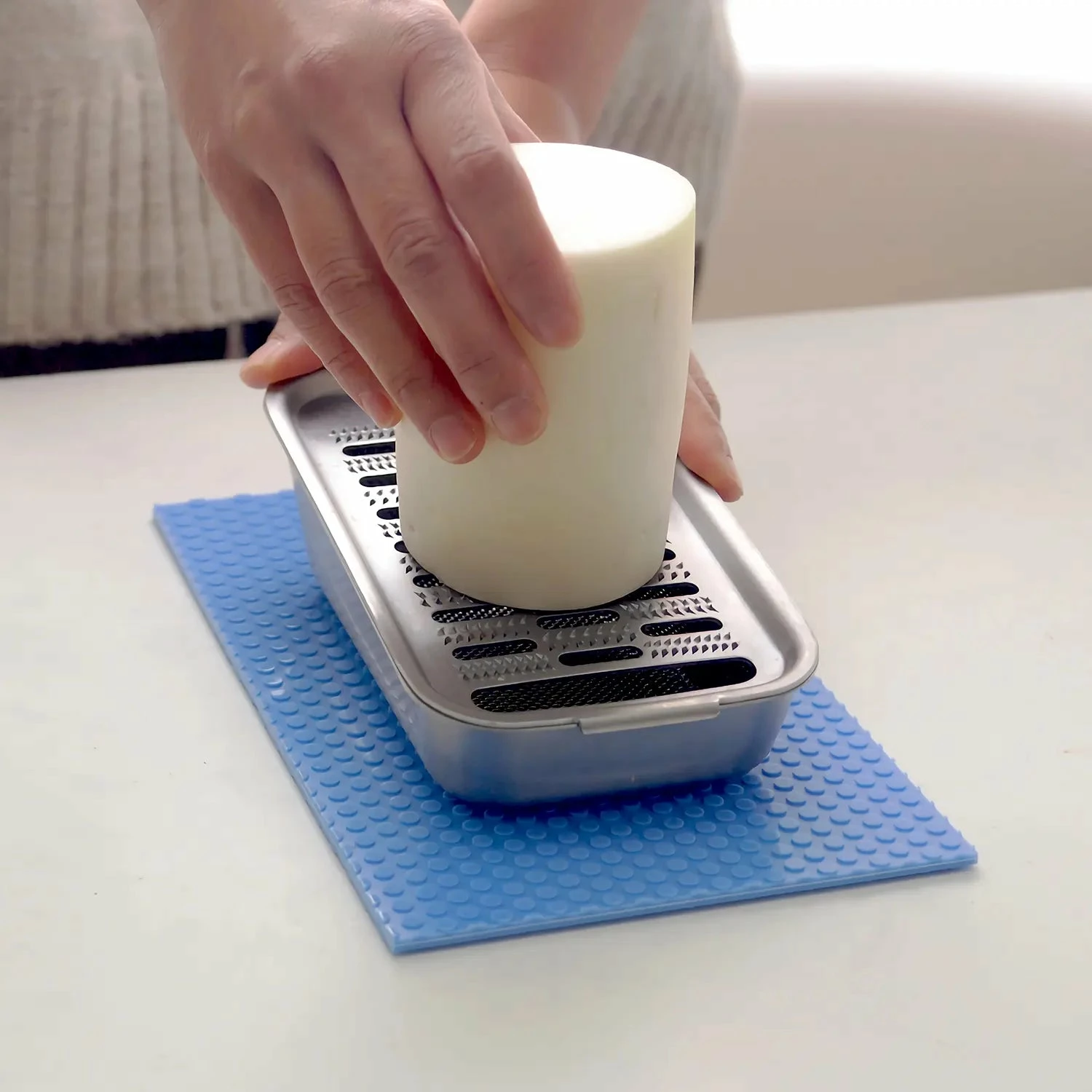 HASEGAWA Elastomer Resin Non-slip Mat 4 HASEGAWA Elastomer Resin Non-slip Mat - Image 2