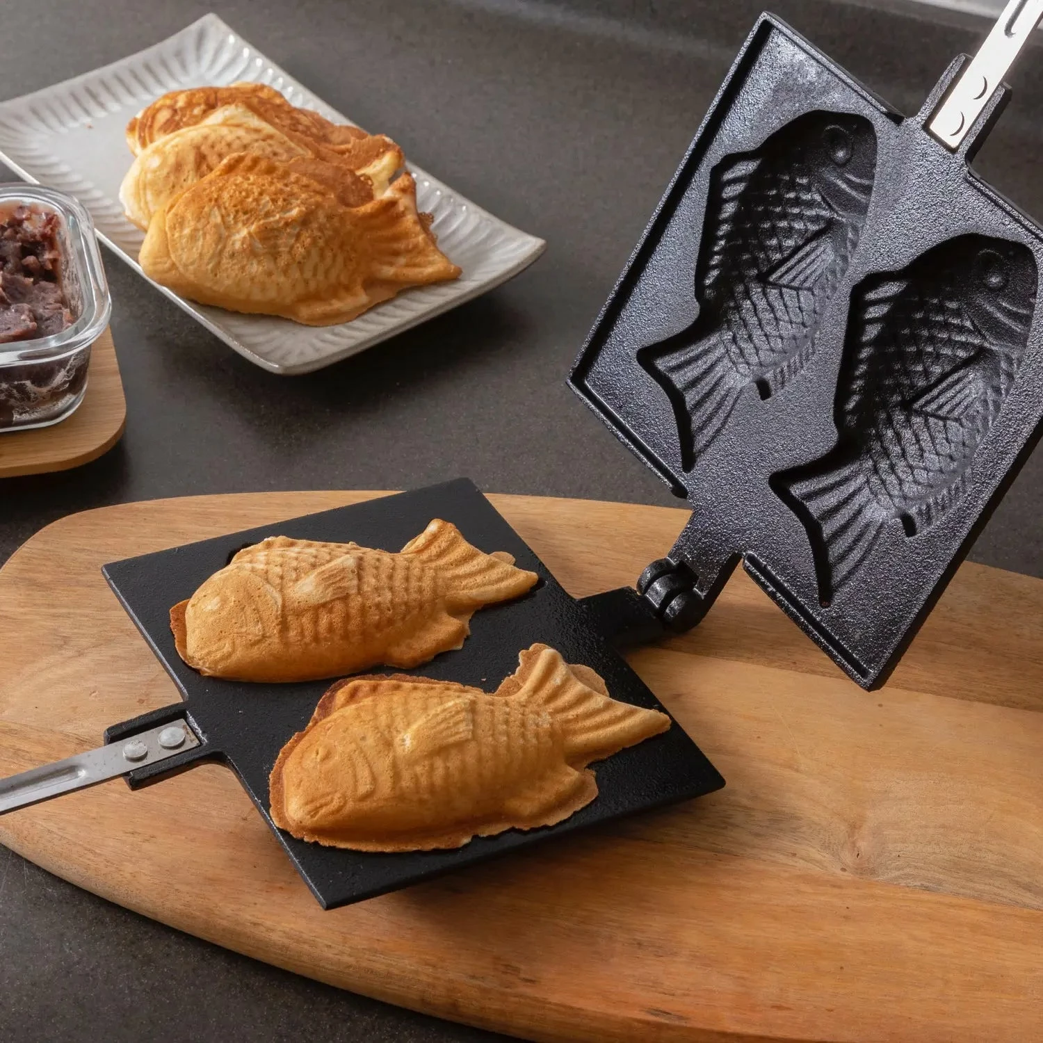 Iwachu Nambu Cast Iron Taiyaki Fish-Shaped Waffle Iron 7 Iwachu Nambu Cast Iron Taiyaki Fish-Shaped Waffle Iron - Image 5