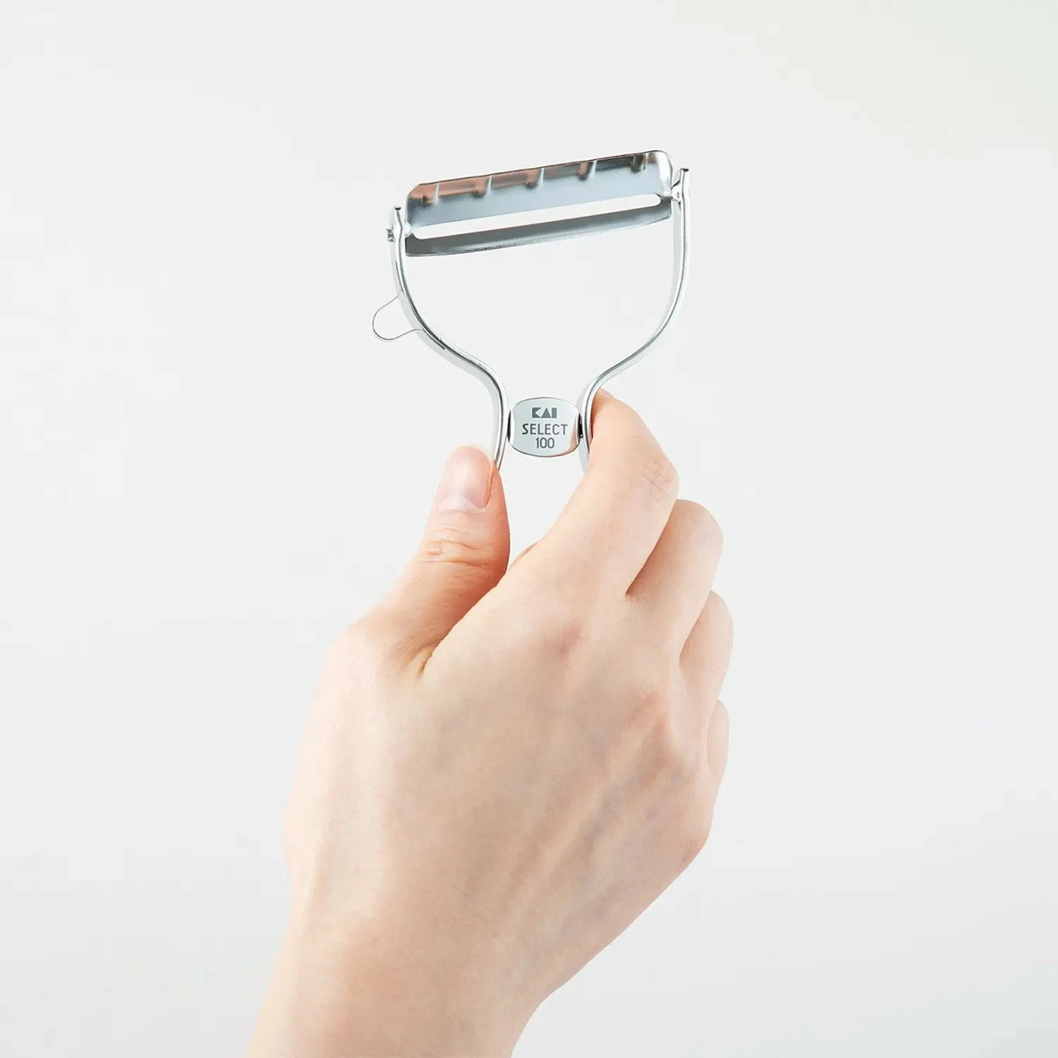 Kai Stainless Steel Peeler 9 Kai Stainless Steel Peeler - Image 7