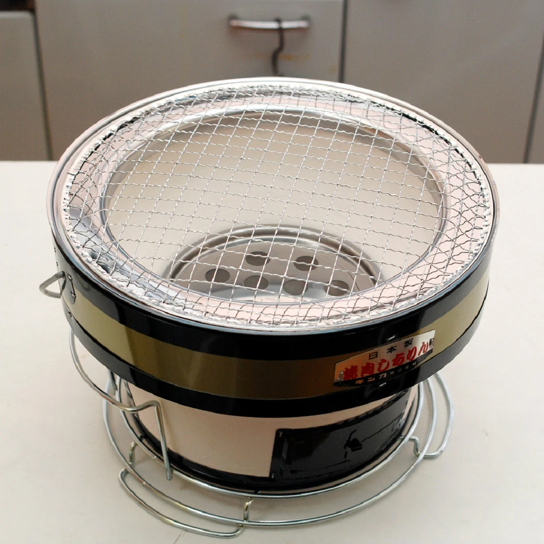Kinka Charcoal Shichirin Grill With Stand 5 Kinka Charcoal Shichirin Grill With Stand - Image 3