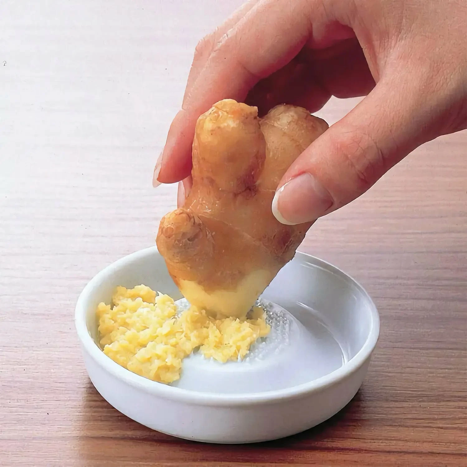 Kyocera Ceramic Condiments Grater 5 Kyocera Ceramic Condiments Grater - Image 3