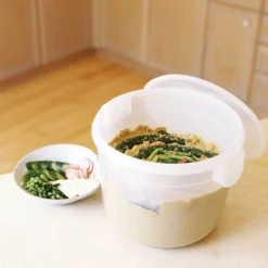 Shinkigosei Polypropylene Pickle Sealed Container 7 Shinkigosei Polypropylene Pickle Sealed Container -GLOBALKITCHEN JAPAN Sales ShinkigoseiPolypropylenePickleSealedContainer011970 3