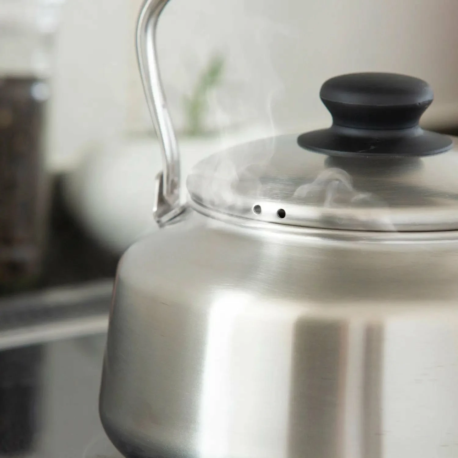 Sori Yanagi Stainless Steel Induction Kettle 11 Sori Yanagi Stainless Steel Induction Kettle - Image 9