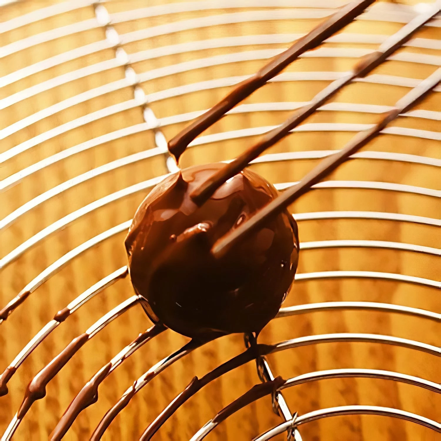 TIGERCROWN Steel Chrome Plating Three-Pronged Chocolate Dipping Fork 5 TIGERCROWN Steel Chrome Plating Three-Pronged Chocolate Dipping Fork - Image 3