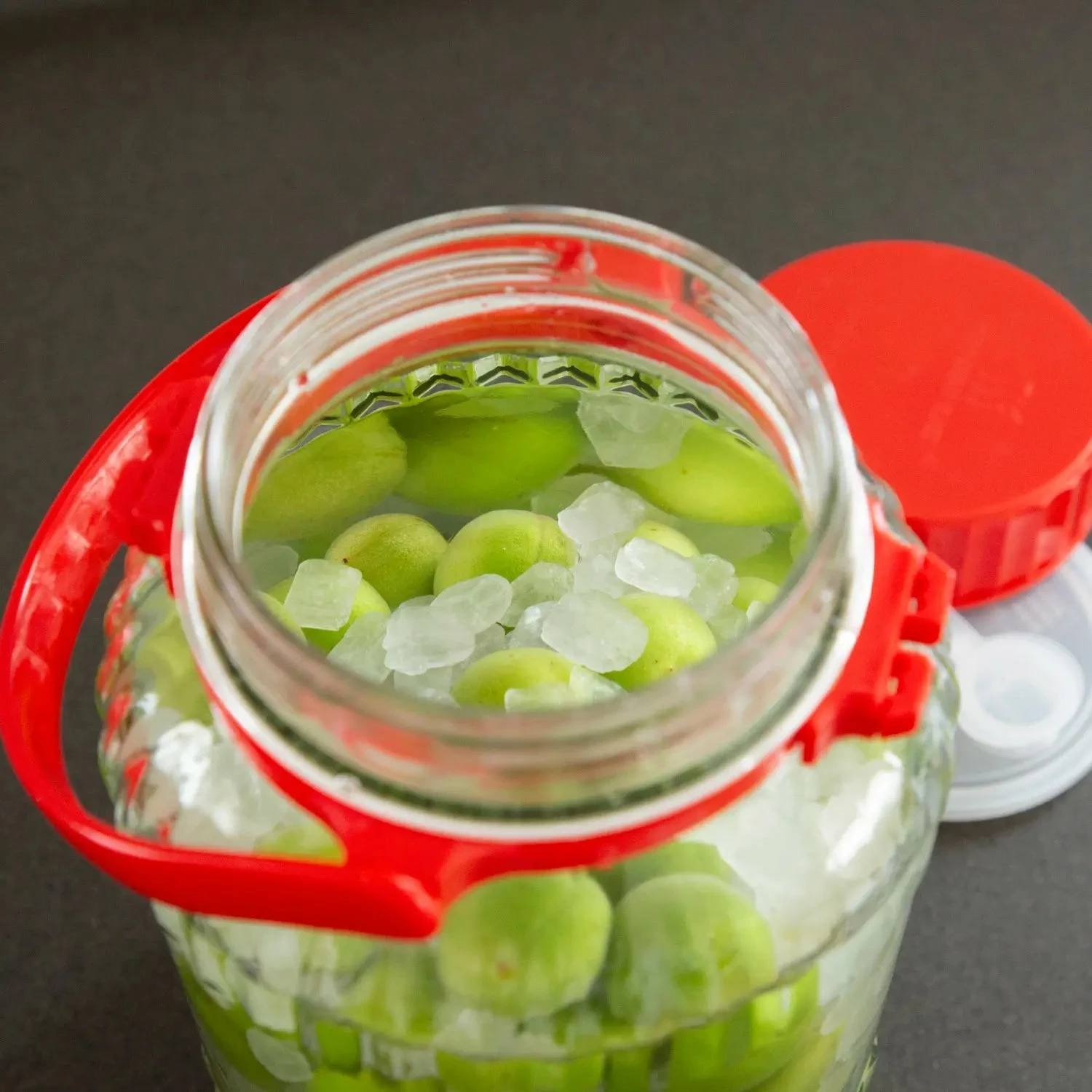 Toyo-Sasaki Glass Soda-Lime Glass Fruit Liquor Bottle 7 Toyo-Sasaki Glass Soda-Lime Glass Fruit Liquor Bottle - Image 5