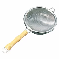 Wada Stainless Steel Round Tea Strainer Bamboo Handle