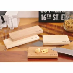 Yamacoh Hinoki Cypress Wooden Mini Cutting Board 11 Yamacoh Hinoki Cypress Wooden Mini Cutting Board -GLOBALKITCHEN JAPAN Sales YamacohHinokiCypressWoodenMiniCuttingBoard84169 5
